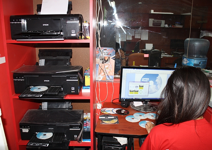 servicio de duplicado y grabado de CD/DVD